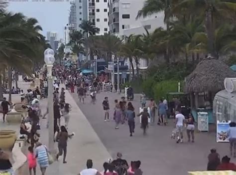 9 people shot during confrontation between two groups in Hollywood, Florida, authorities say